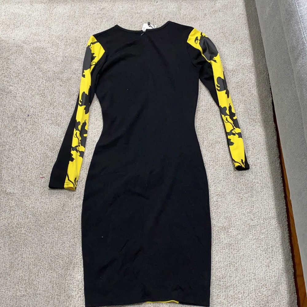 Yellow and black mini dress - Picture 3 of 3